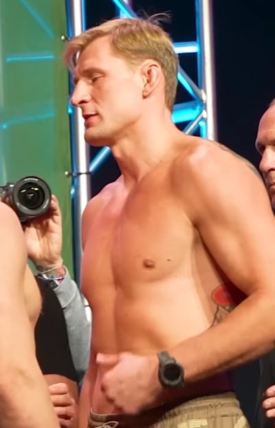 Александр Волков